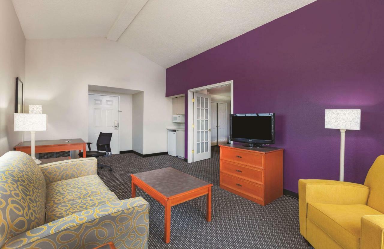 Hotel La Quinta By Wyndham 3*